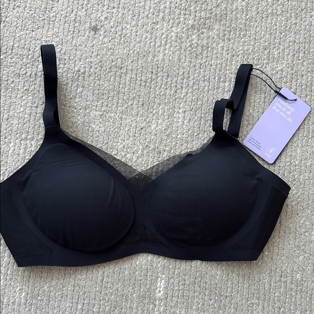 Honeylove Crossover Bra Wireless 34 B / C Black 
New with tags